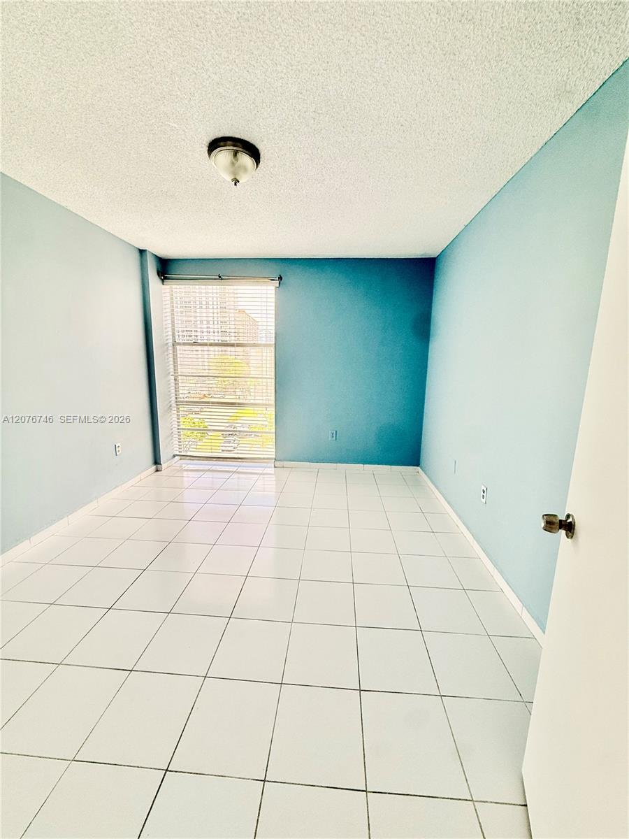 17560 Atlantic Boulevard 503 Property Photo 18