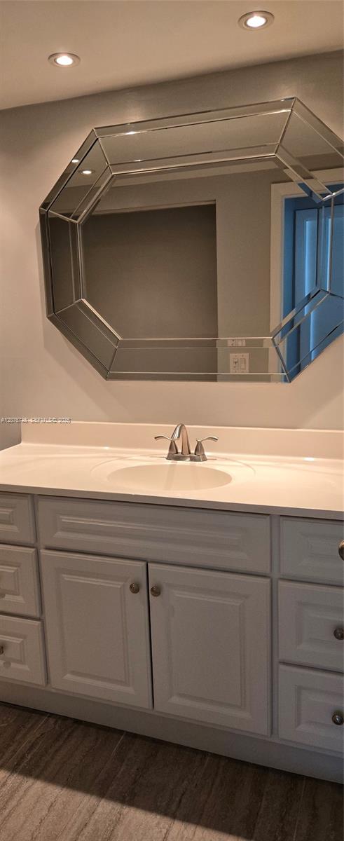 A12076748 Property Photo 12