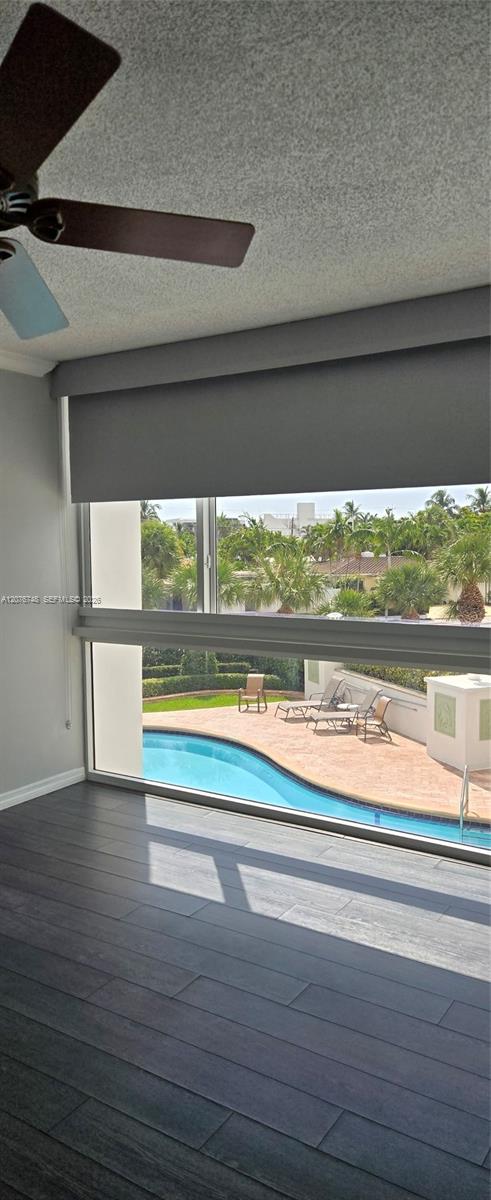 A12076748 Property Photo 18