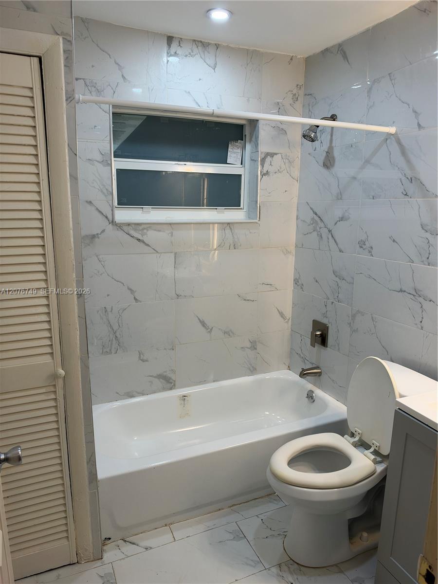 6035 Sw 39th Street 1 Property Photo 6