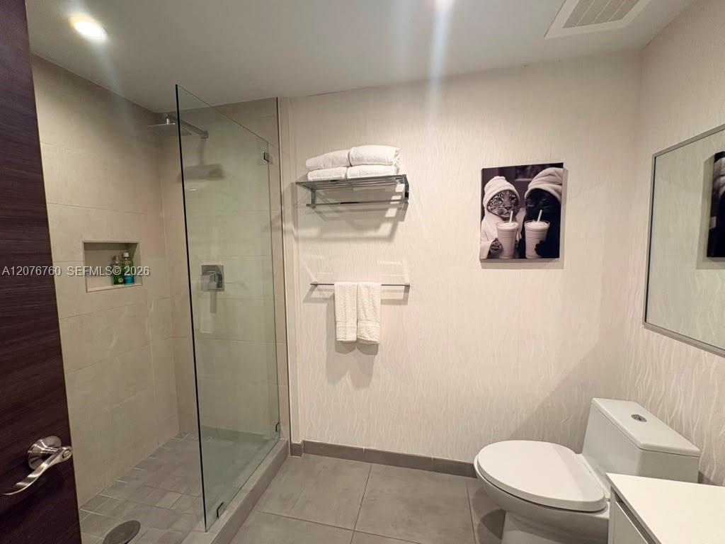 777 N Ocean Drive N218 Property Photo 3
