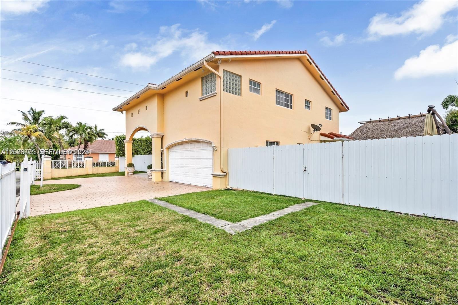 13904 Sw 18th Terrace Property Photo 2