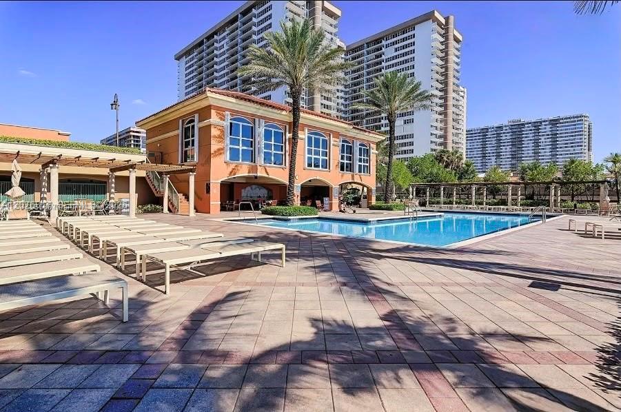 A12076817 Property Photo 3