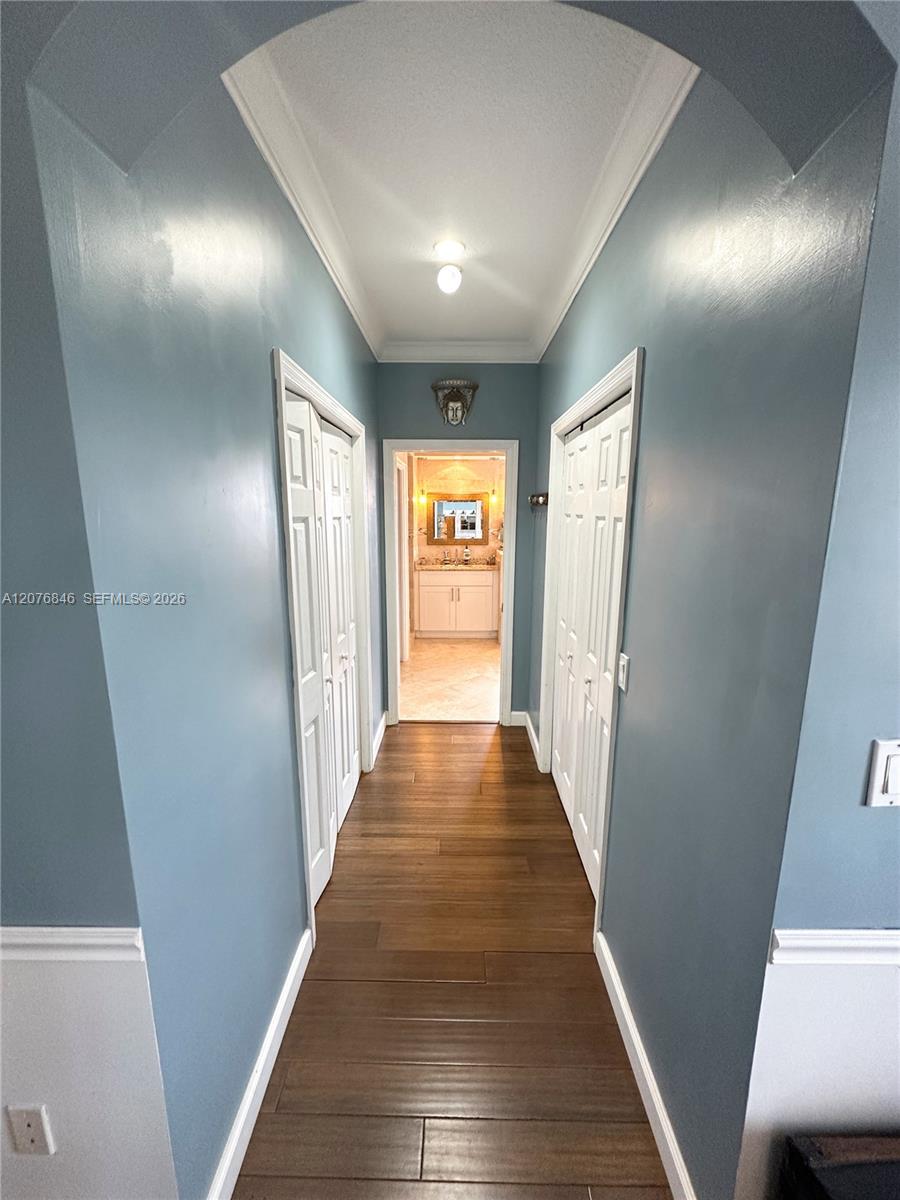 2105 Ne 38th Road Property Photo 13