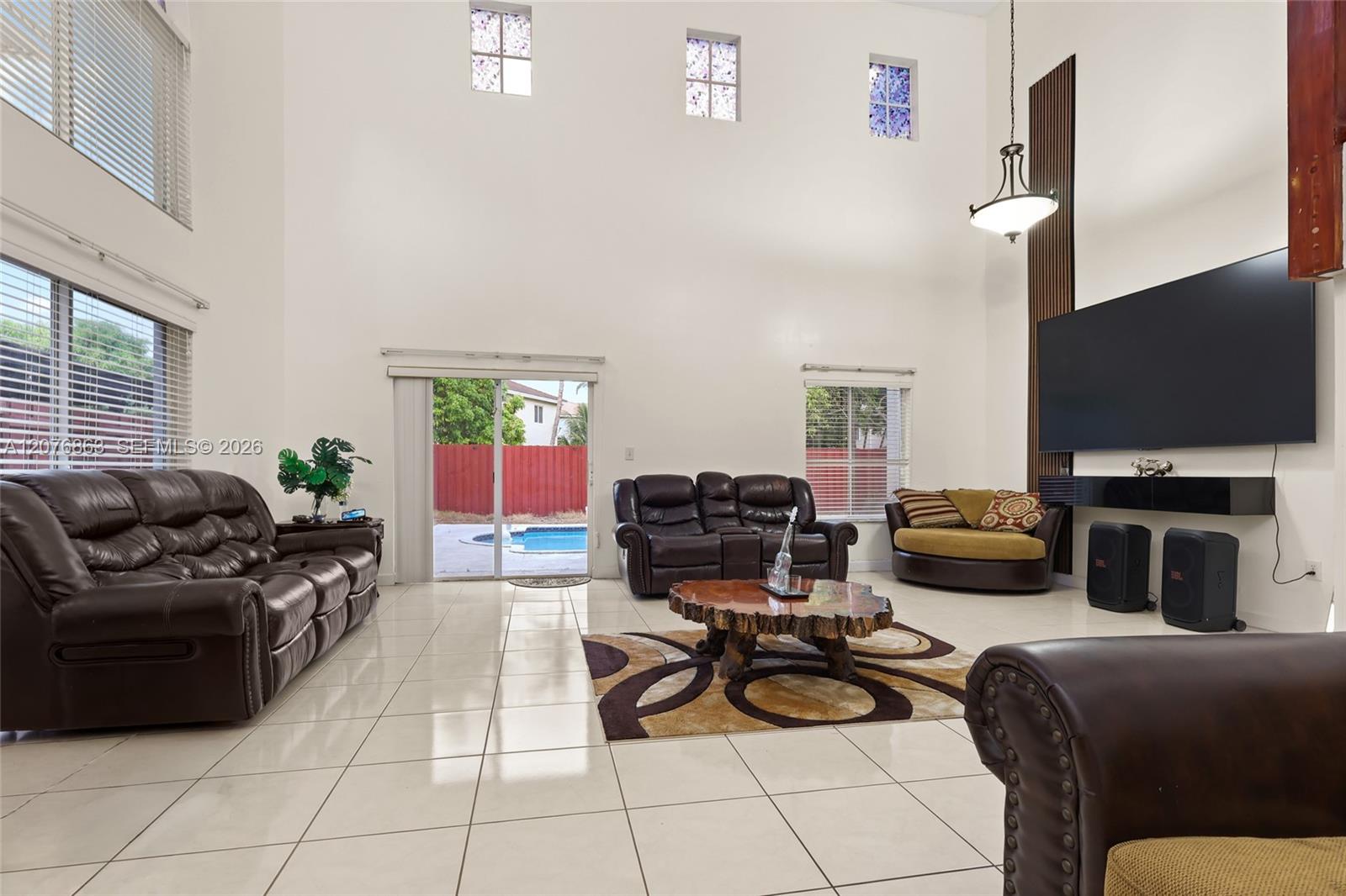 14465 Sw 157th Path Property Photo 5