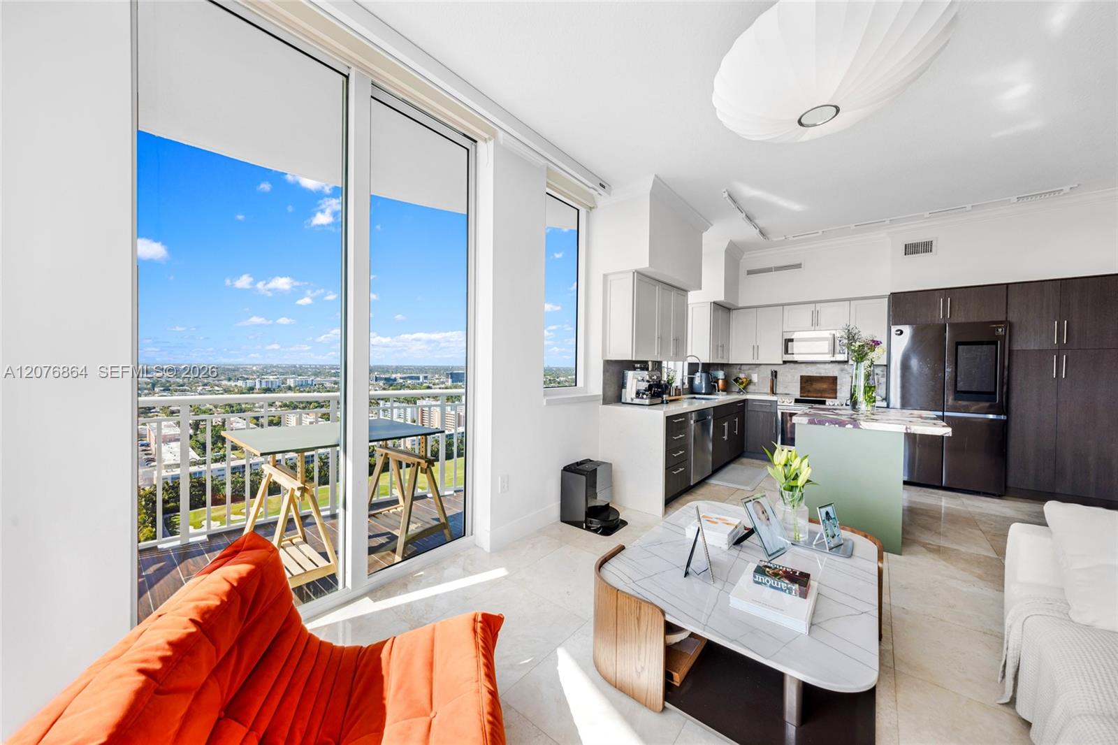 1745 E Hallandale Beach Boulevard 2407w Property Photo 2