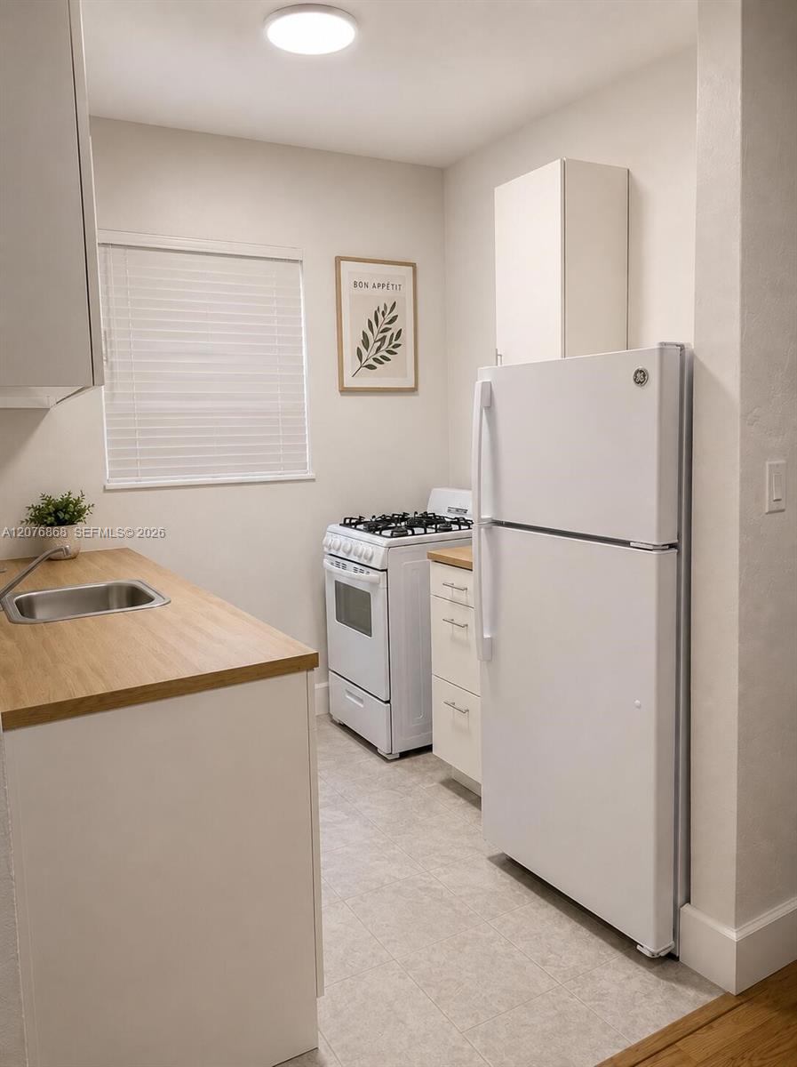 7510 Byron Avenue 1 Property Photo 4