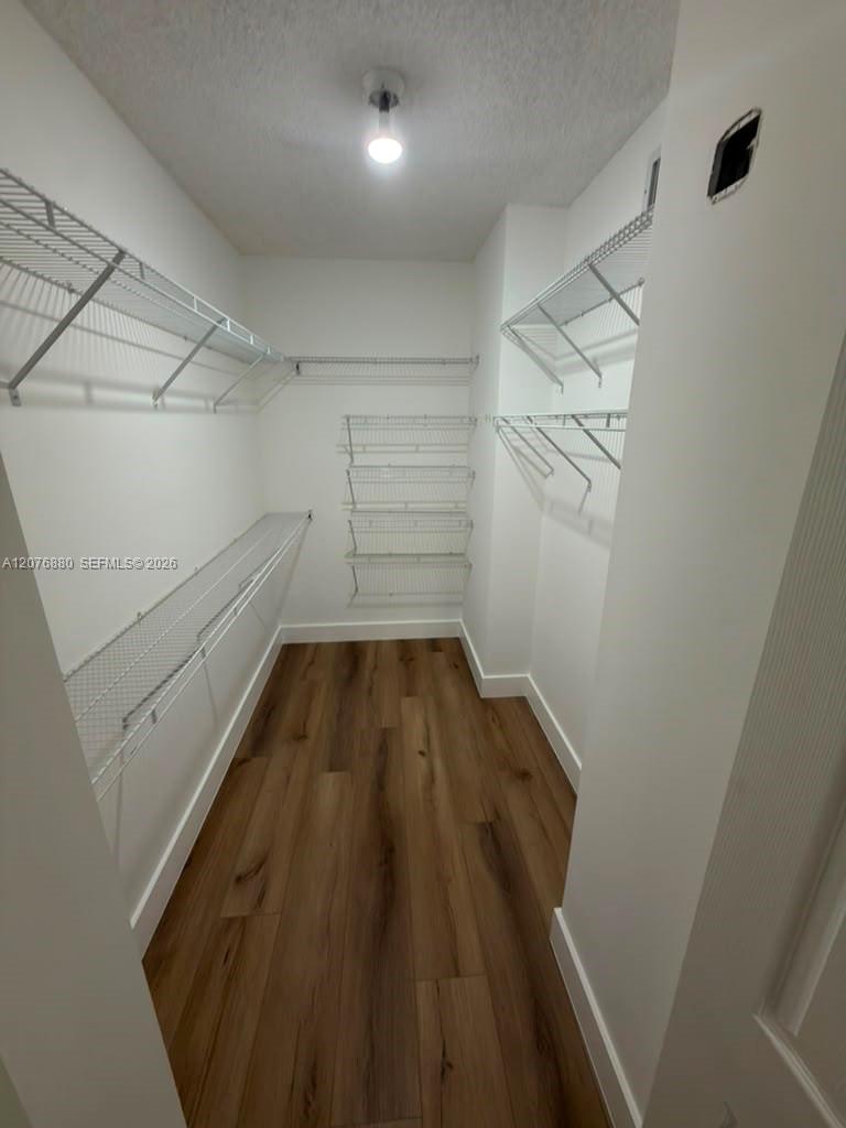 17145 N Bay Road 4202 Property Photo 11