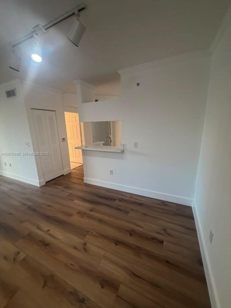 17145 N Bay Road 4202 Property Photo 22