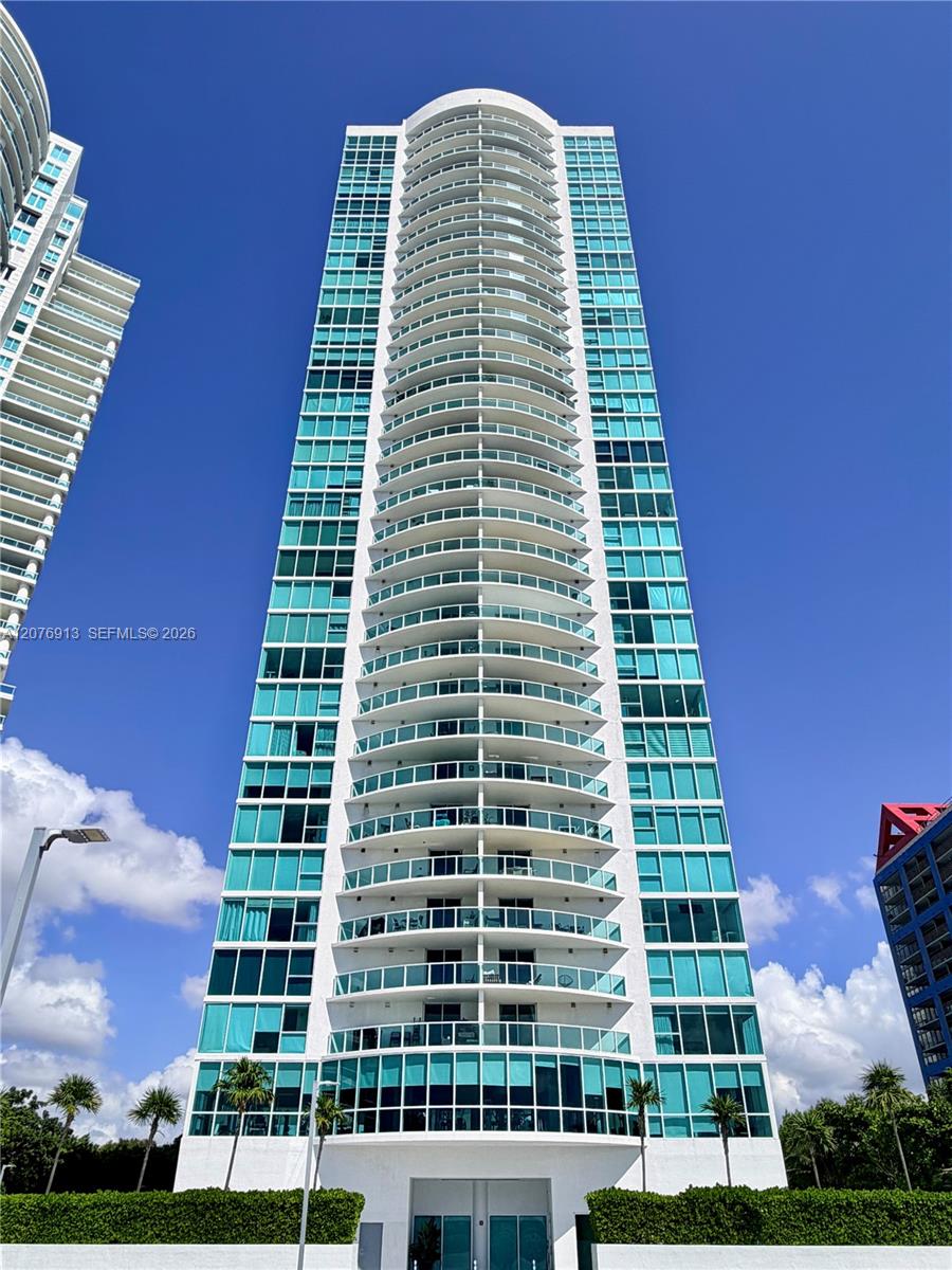 2101 Brickell Avenue 1805 Property Photo 3