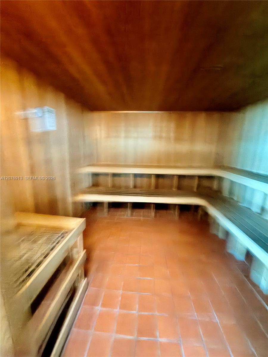 2101 Brickell Avenue 1805 Property Photo 6