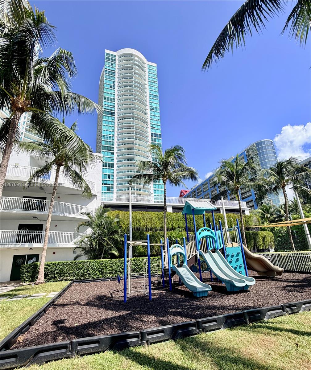 2101 Brickell Avenue 1805 Property Photo 8
