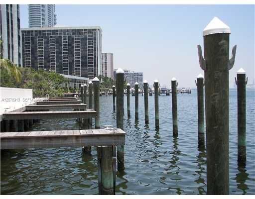 2101 Brickell Avenue 1805 Property Photo 12