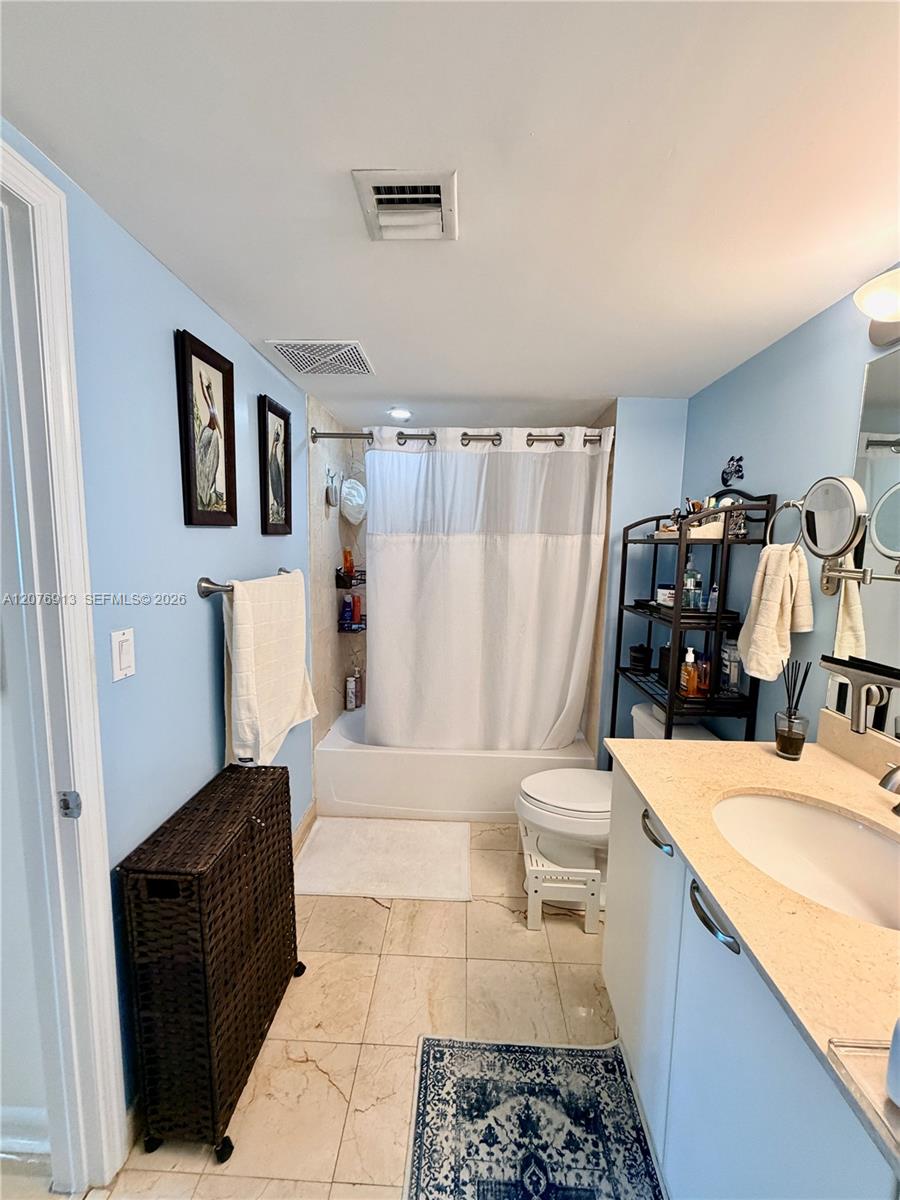 2101 Brickell Avenue 1805 Property Photo 22