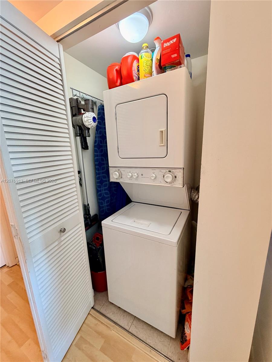 2101 Brickell Avenue 1805 Property Photo 23