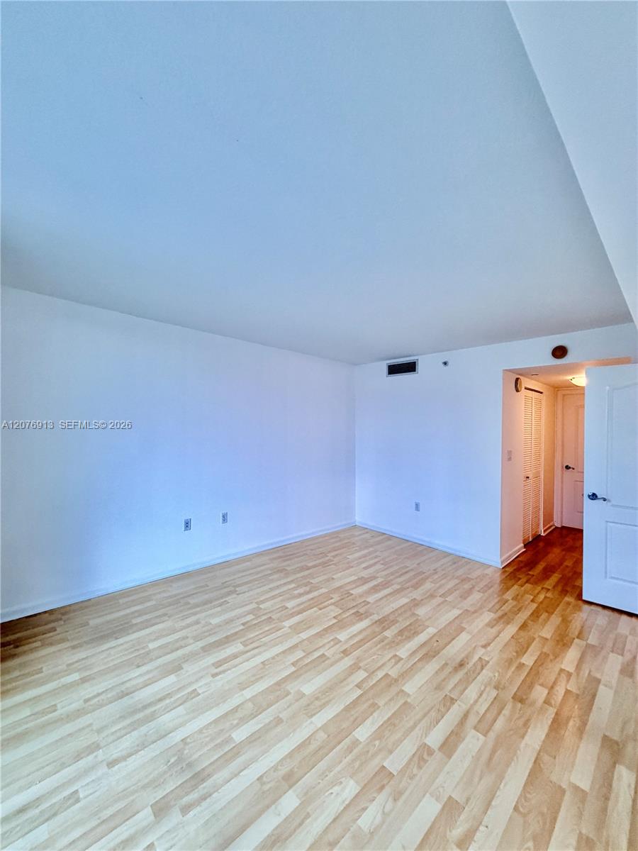 2101 Brickell Avenue 1805 Property Photo 25