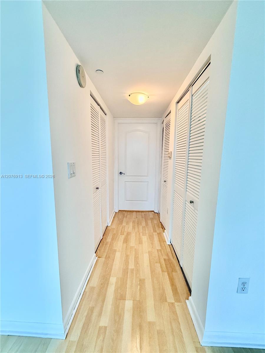 2101 Brickell Avenue 1805 Property Photo 27
