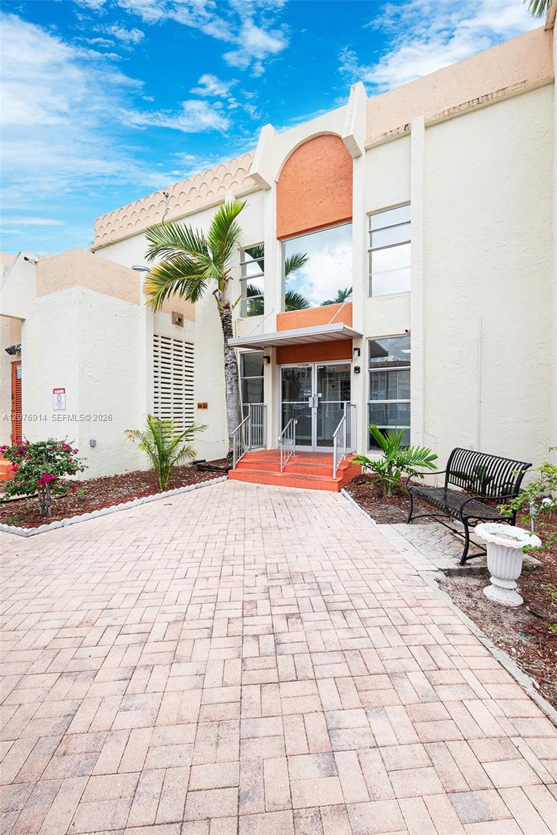 801 Three Islands Boulevard 103 Property Photo 8