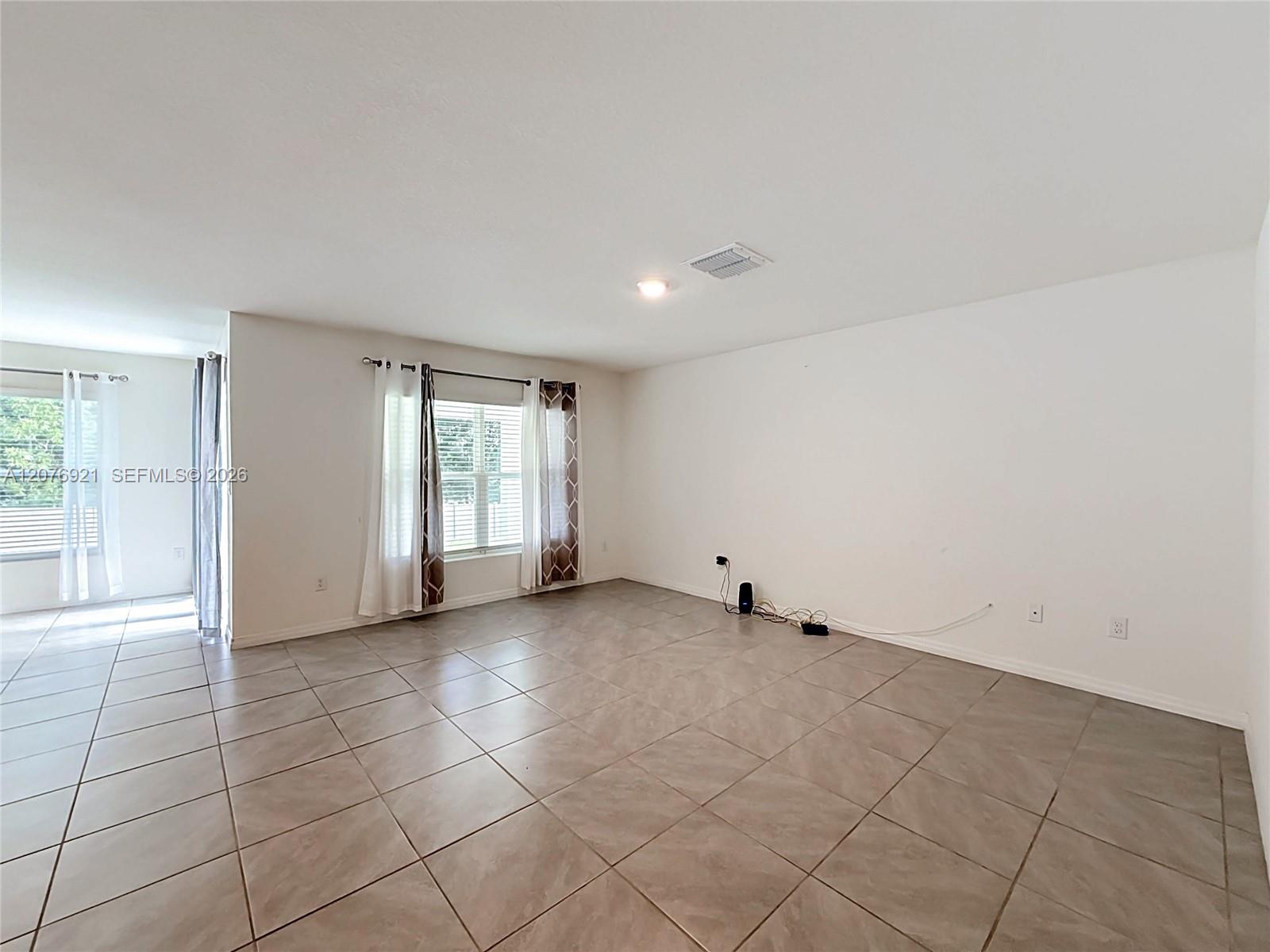 7161 Sw 135th Place Property Photo 4