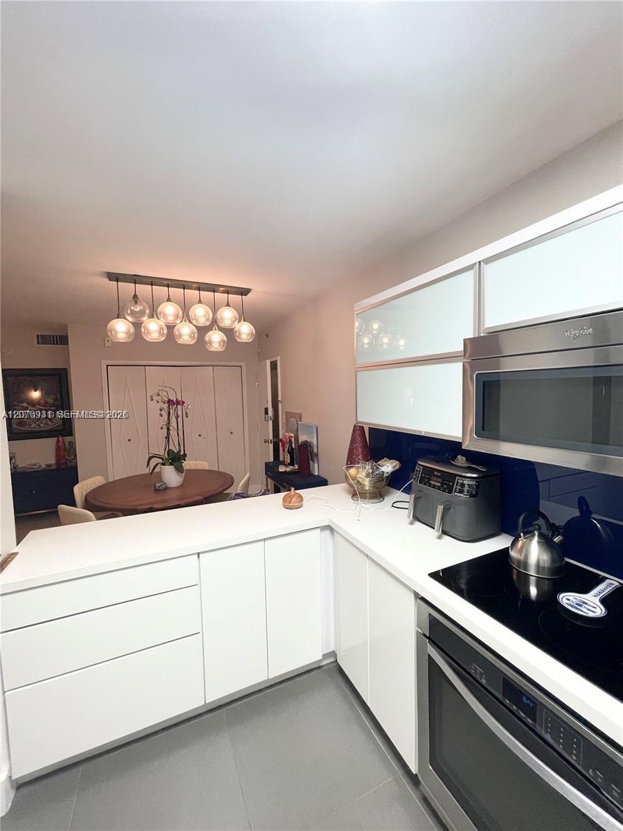5600 Collins Avenue 16p Property Photo 6