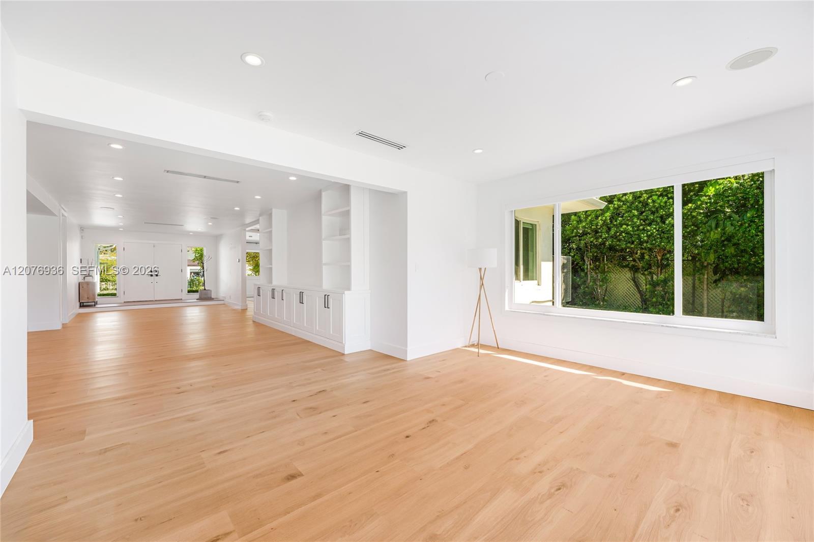 740 S Shore Drive Property Photo 16