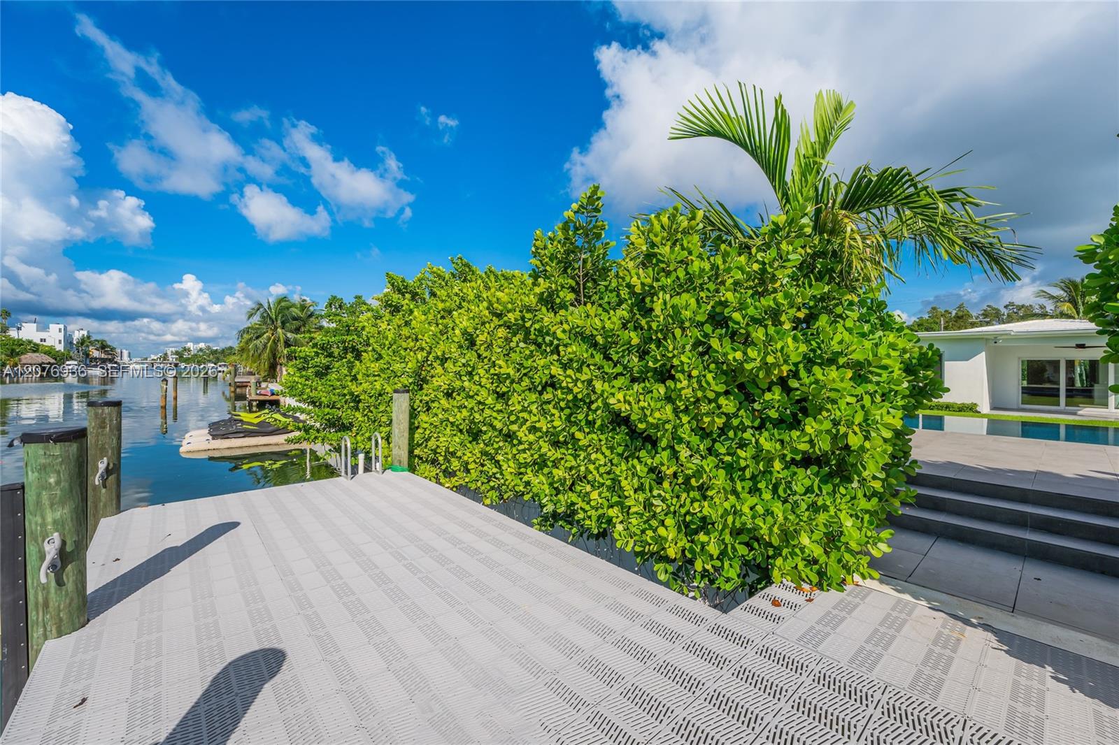 740 S Shore Drive Property Photo 25