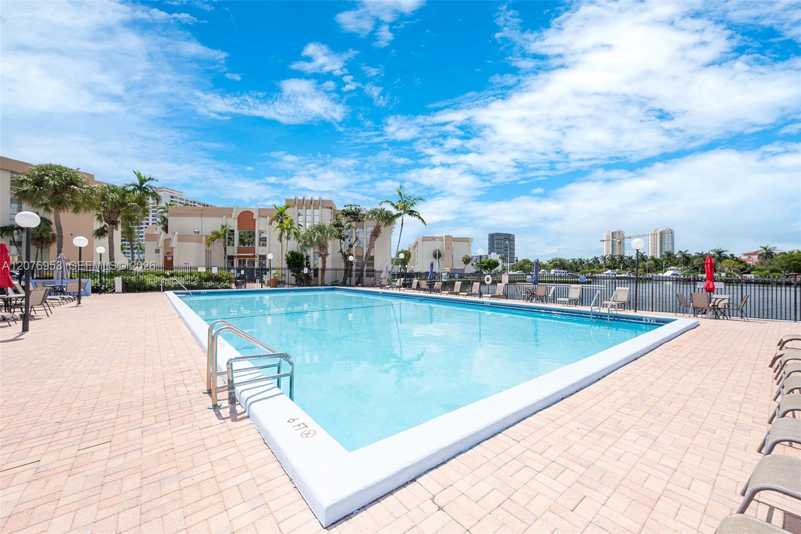 A12076953 Property Photo 25