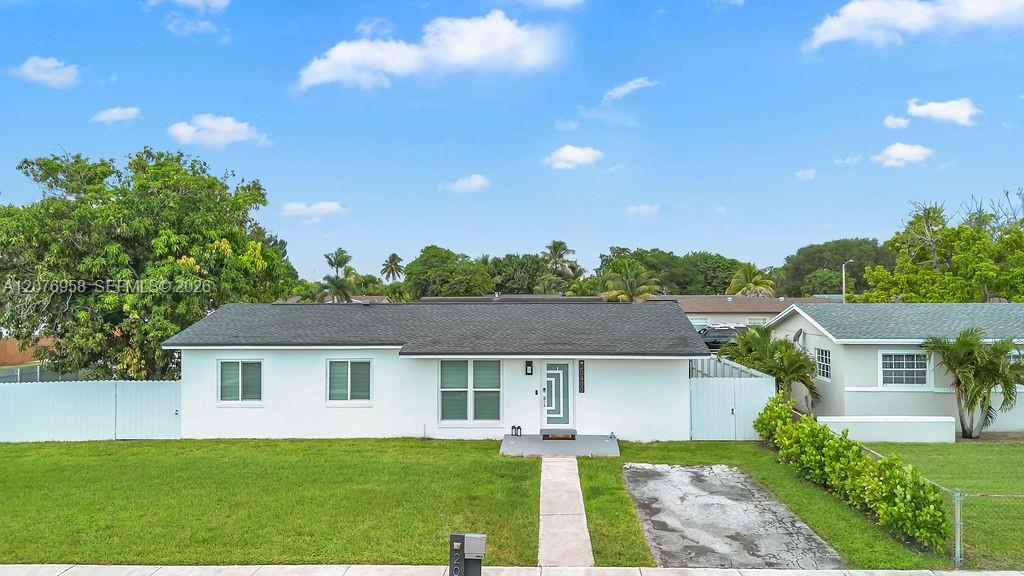 20400 Nw 38th Court Property Photo 23