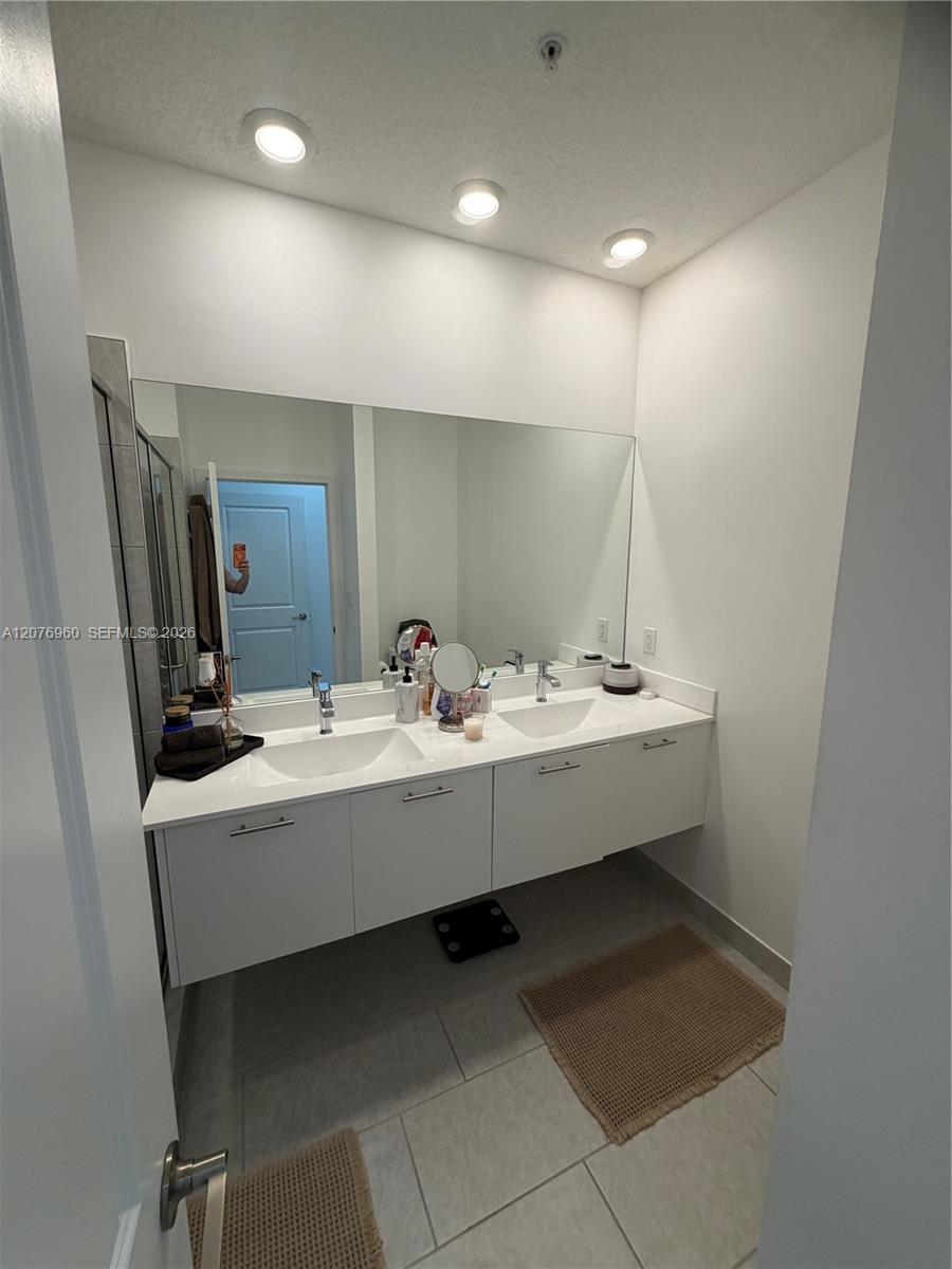 10300 Nw 66th Street Property Photo 34