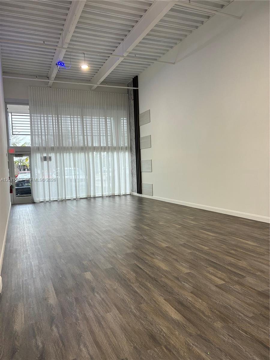 A12076962 Property Photo 2