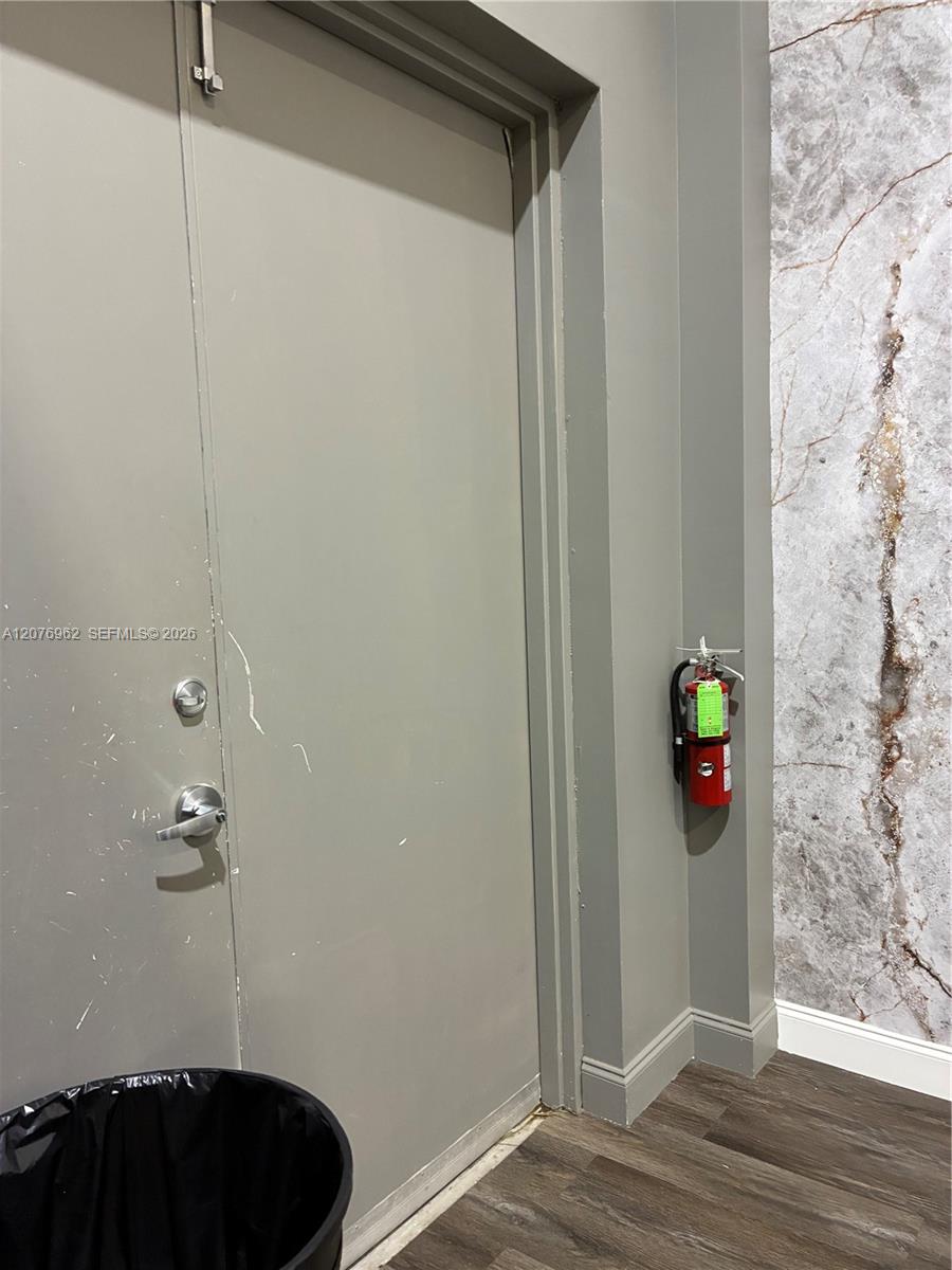 A12076962 Property Photo 3