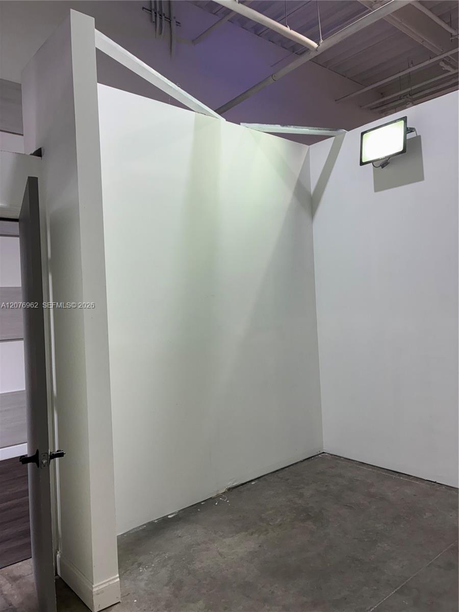A12076962 Property Photo 13