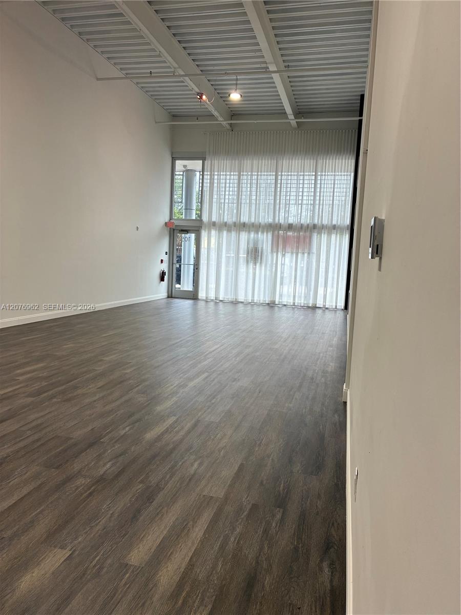 A12076962 Property Photo 22