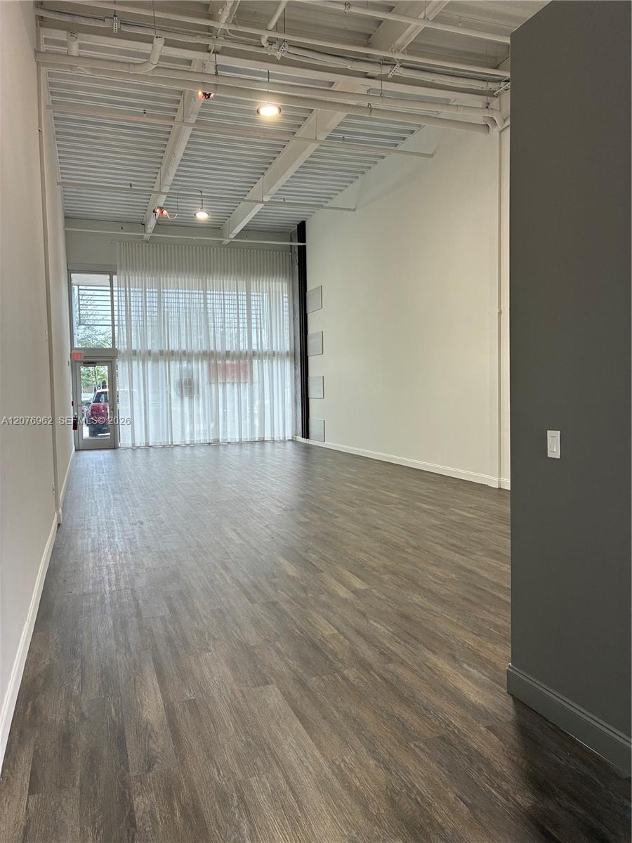 A12076962 Property Photo 23