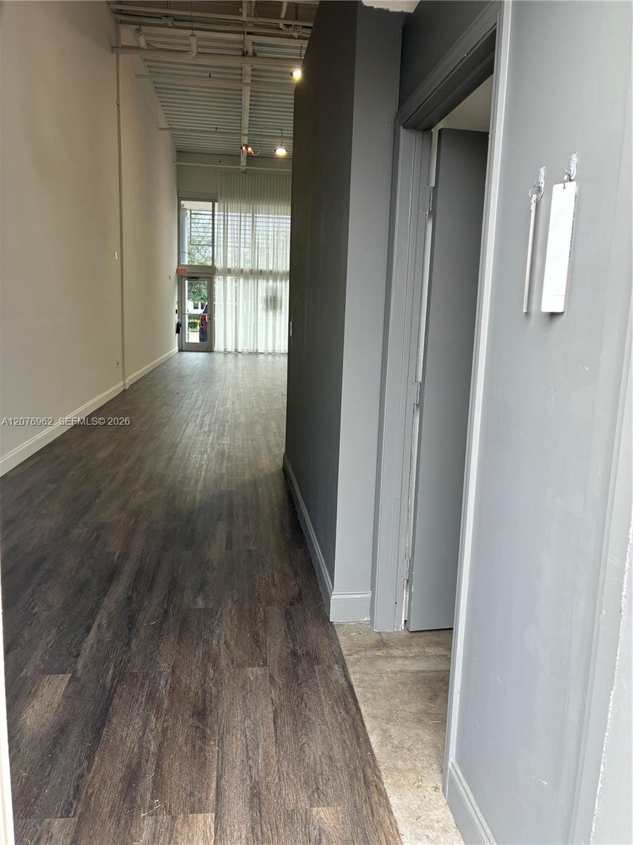 A12076962 Property Photo 25