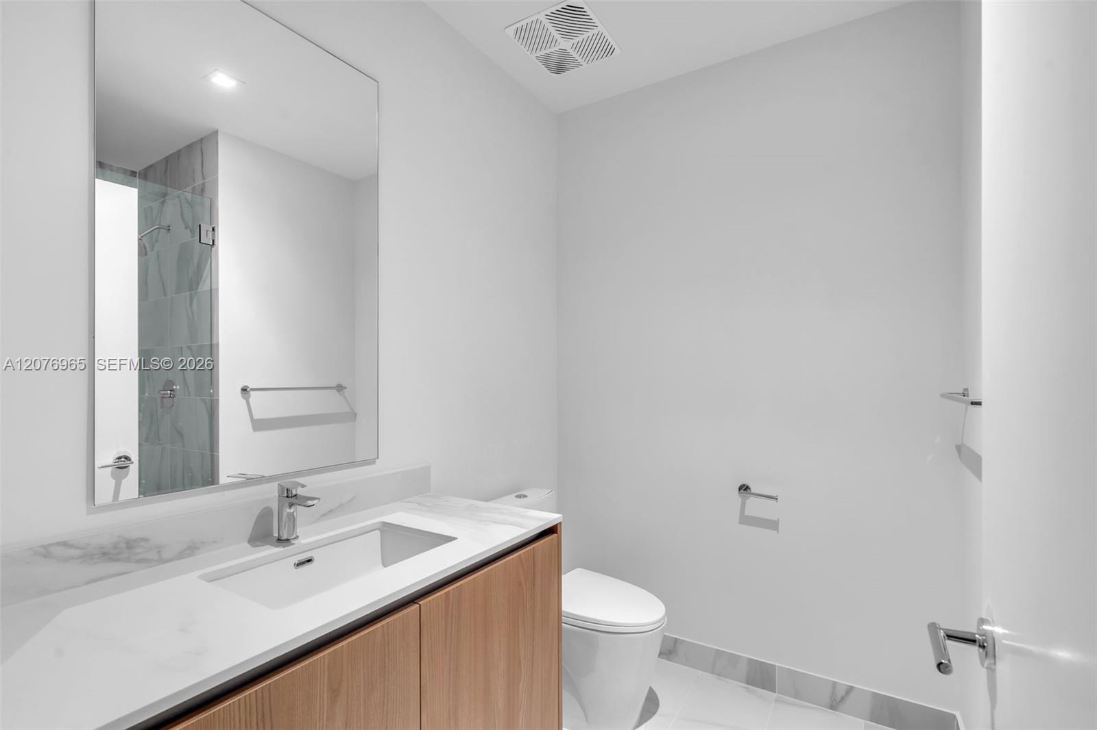 1400 Biscayne Boulevard 2305 Property Photo 16