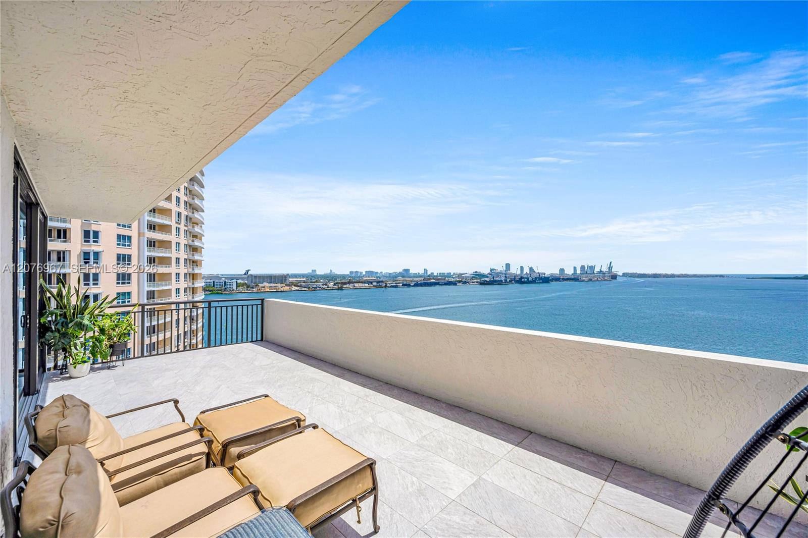 540 Brickell Key Drive 1820 Property Photo 10