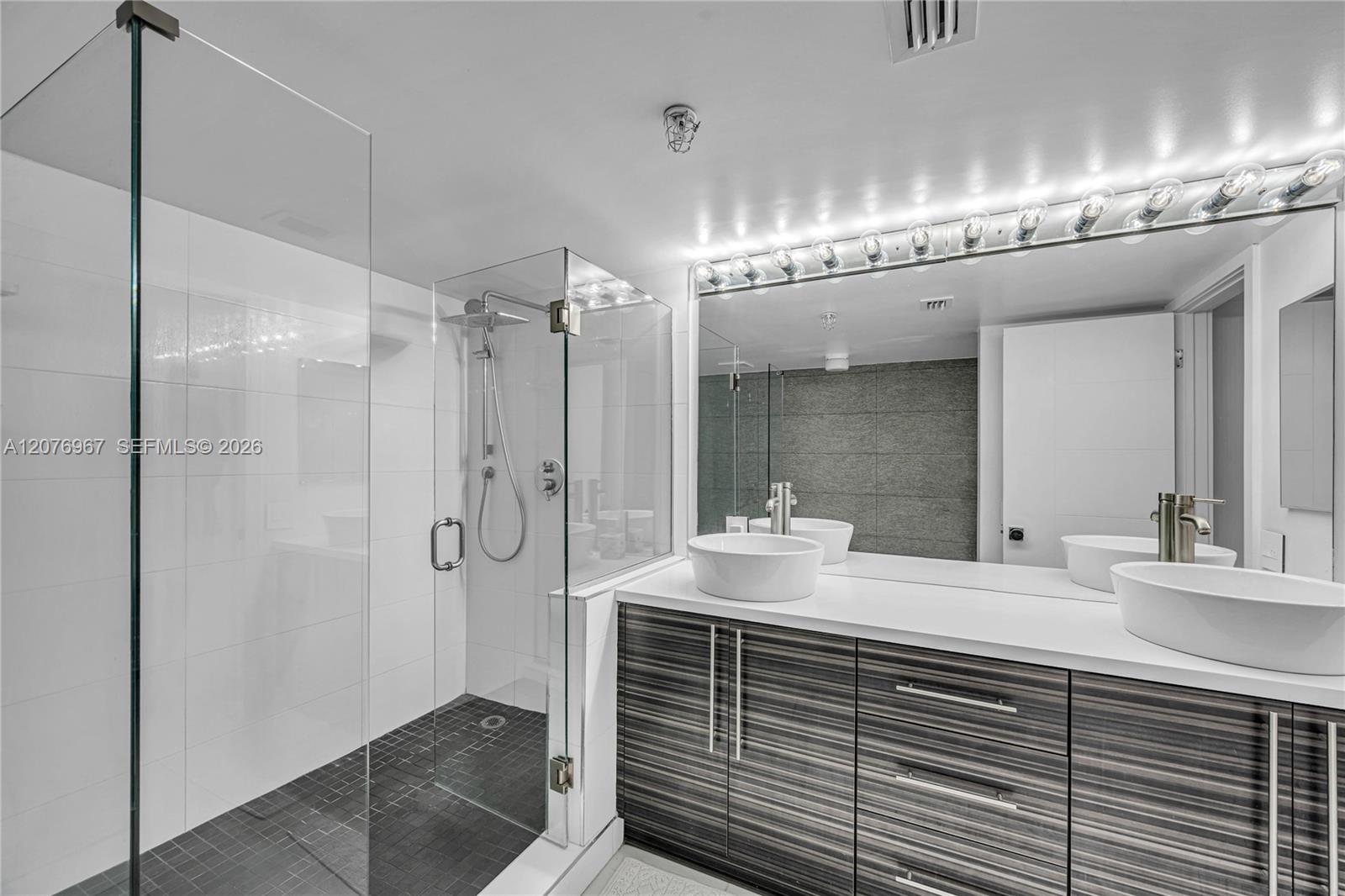 540 Brickell Key Drive 1820 Property Photo 38