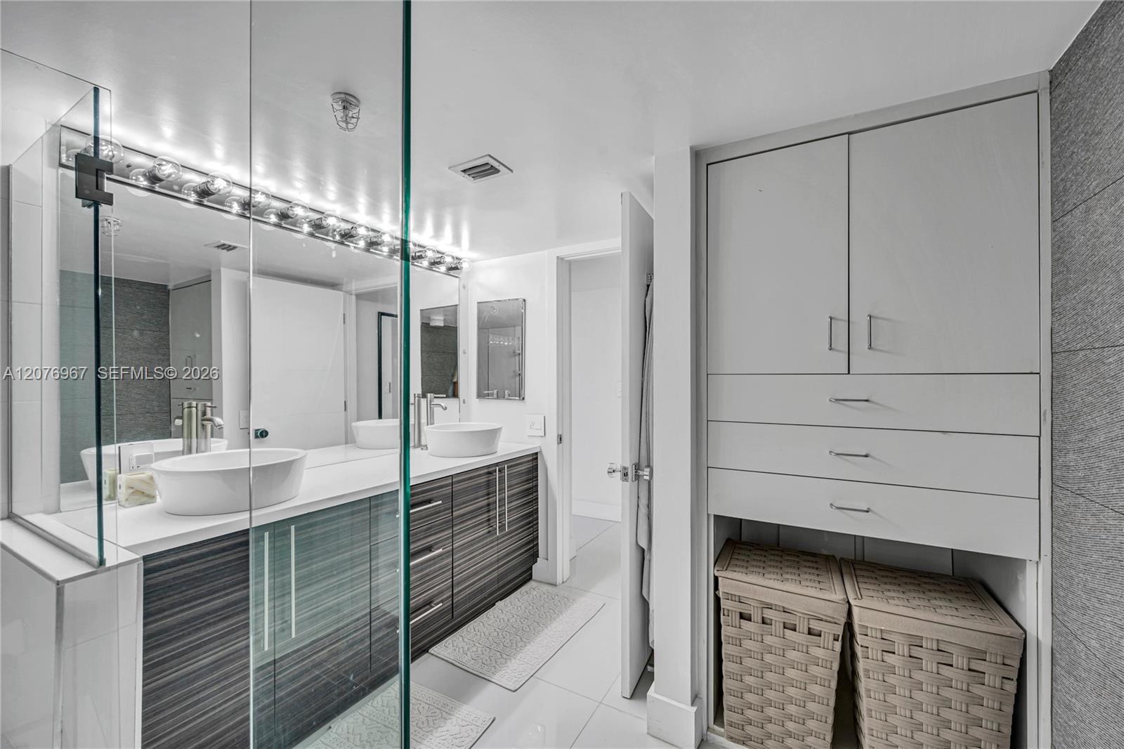 540 Brickell Key Drive 1820 Property Photo 39