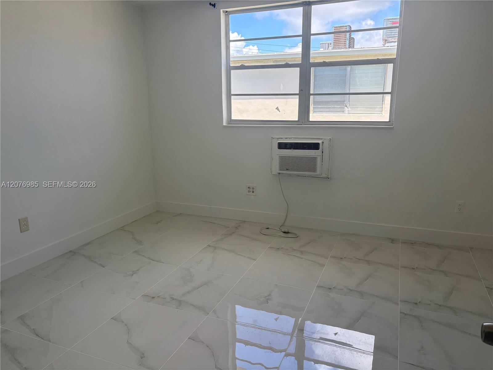 A12076985 Property Photo 2