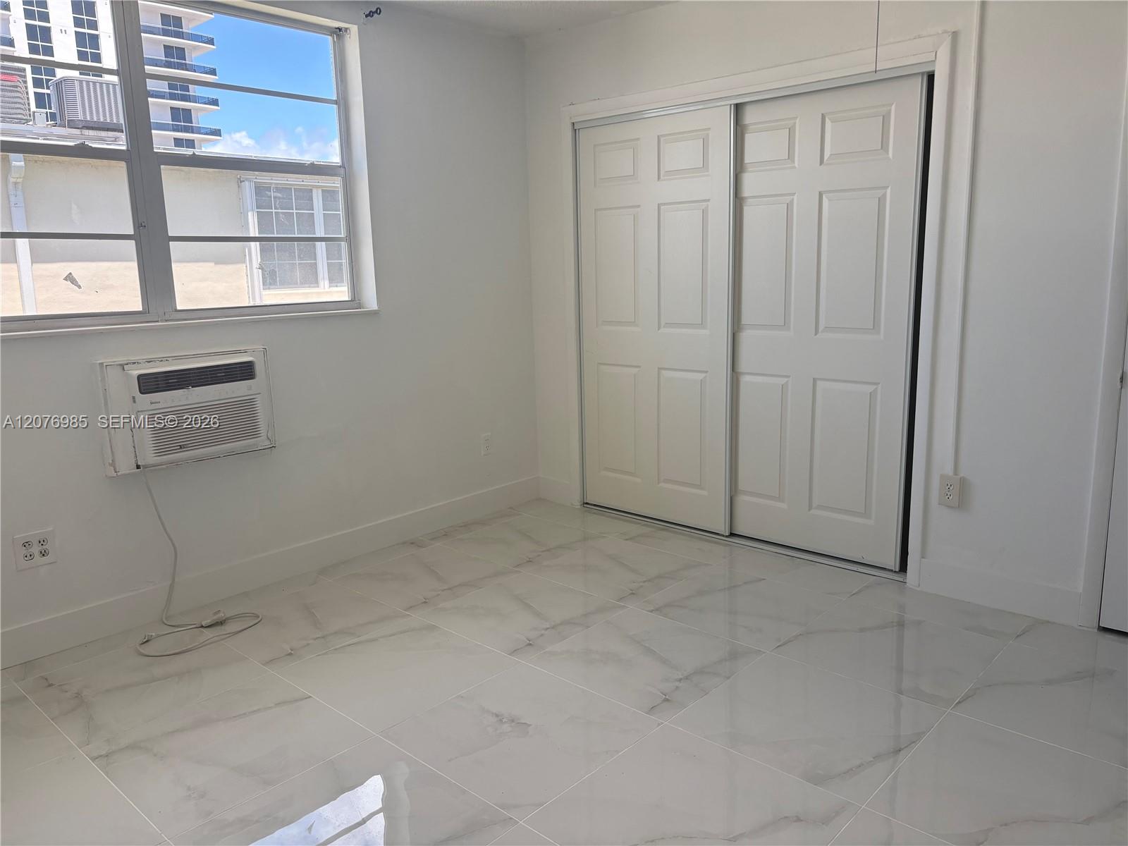A12076985 Property Photo 3