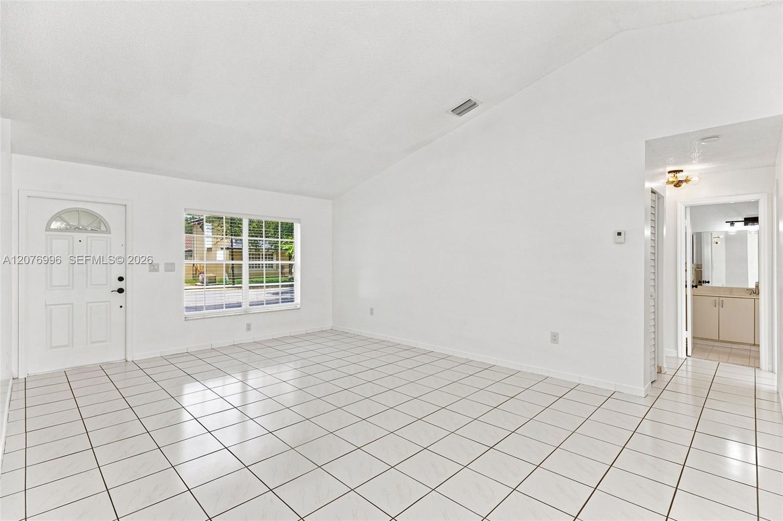 19181 Nw 89th Avenue 1 Property Photo 5
