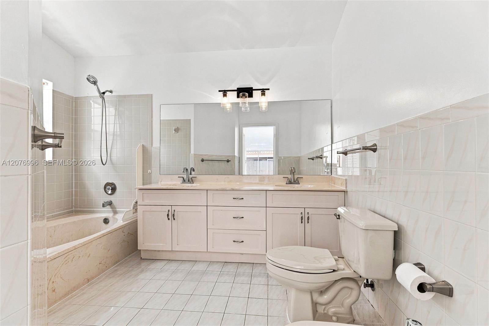 19181 Nw 89th Avenue 1 Property Photo 24