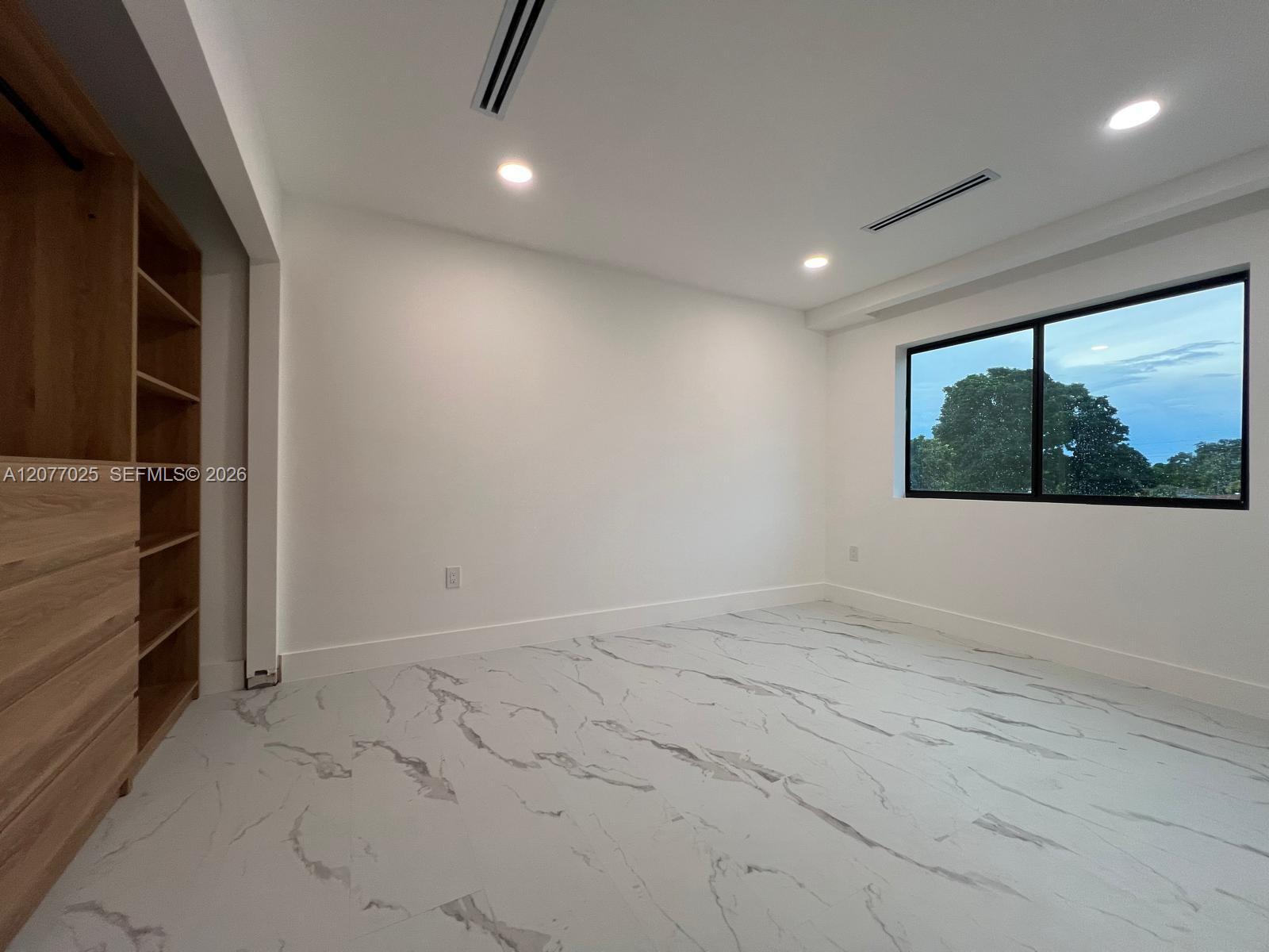1810 Sw 30th Terrace Property Photo 19