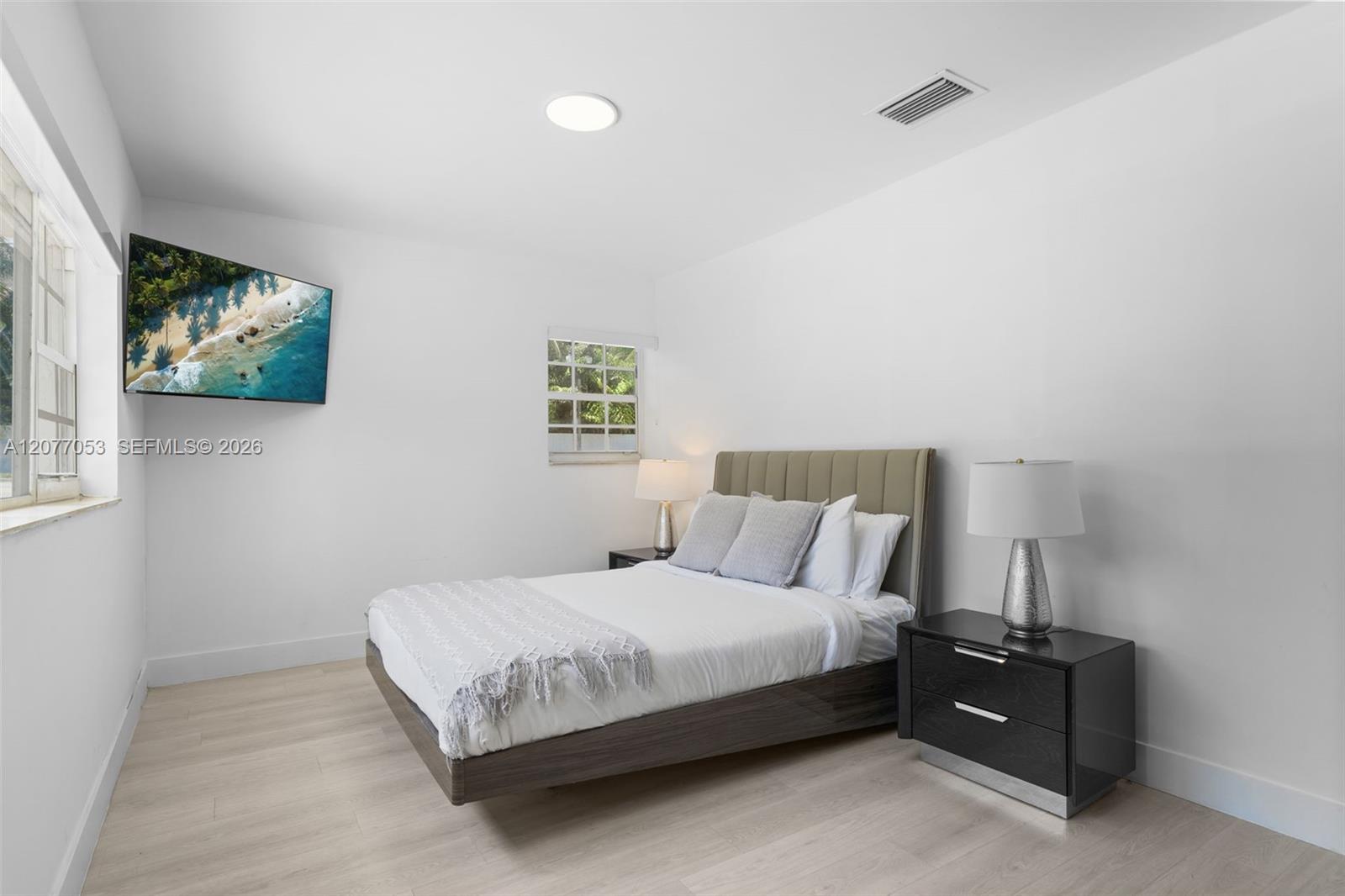 1308 Seabreeze Boulevard Property Photo 13