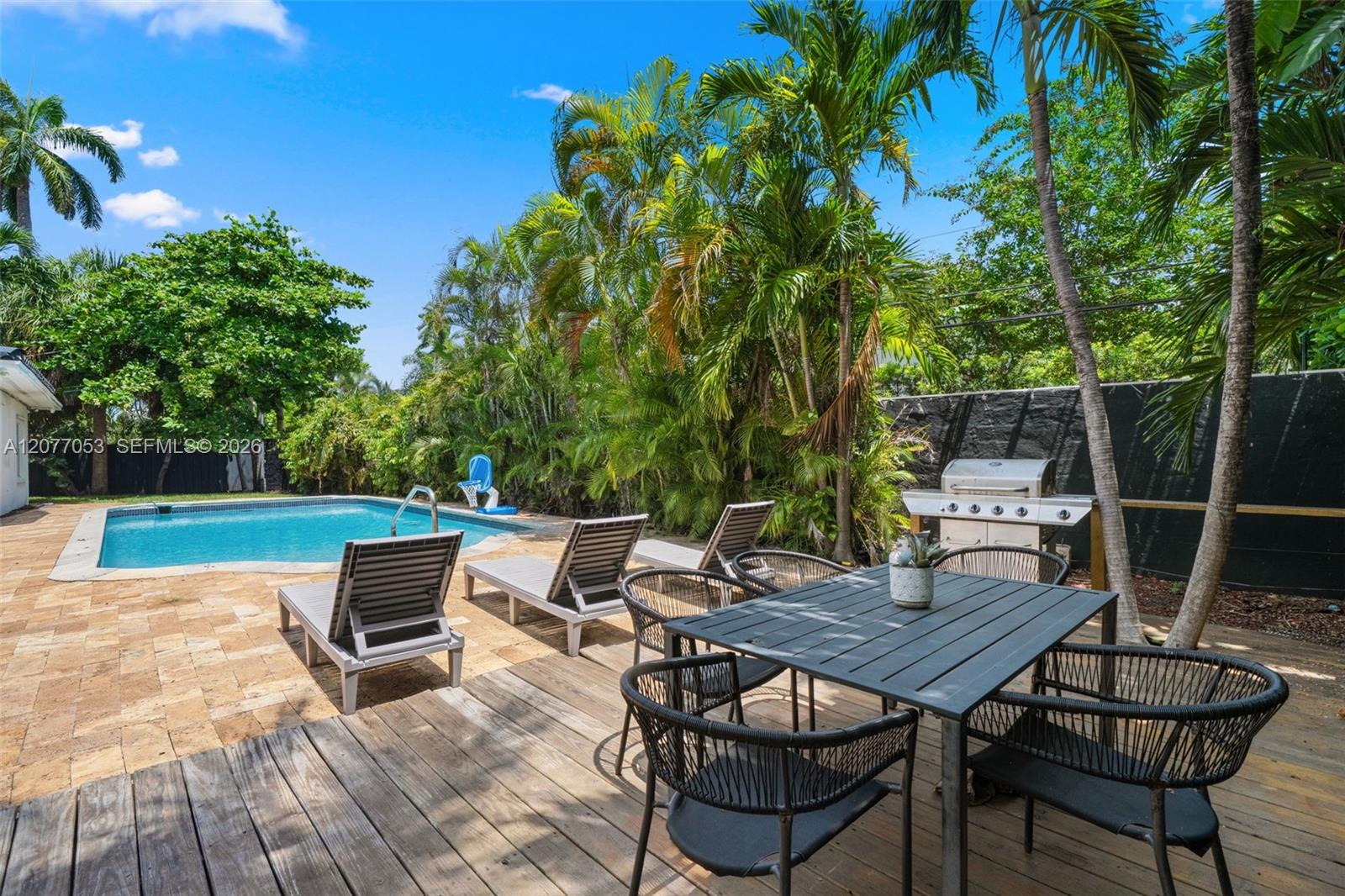 1308 Seabreeze Boulevard Property Photo 24