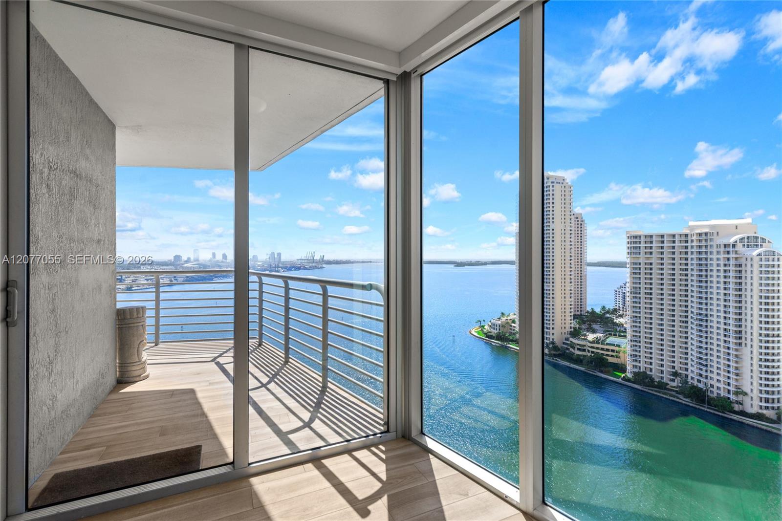 325 S Biscayne Boulevard 2723 Property Photo 27