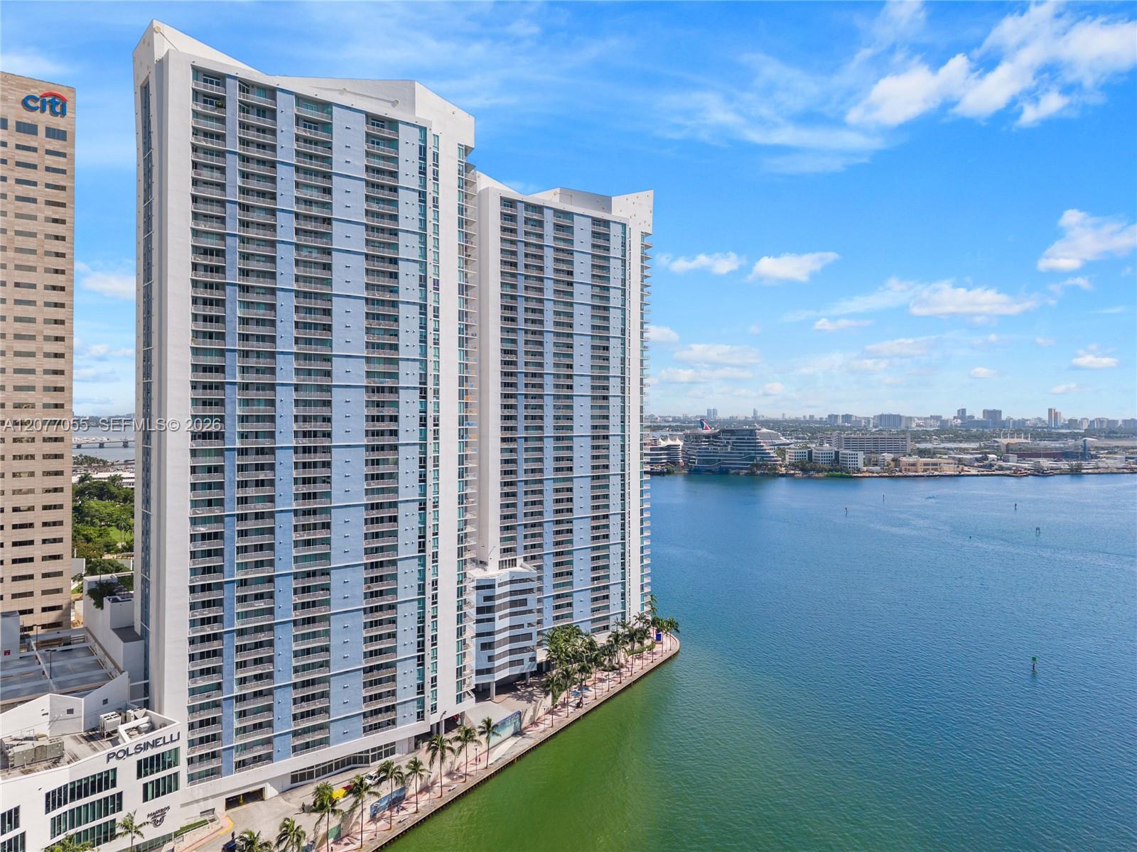 325 S Biscayne Boulevard 2723 Property Photo 57