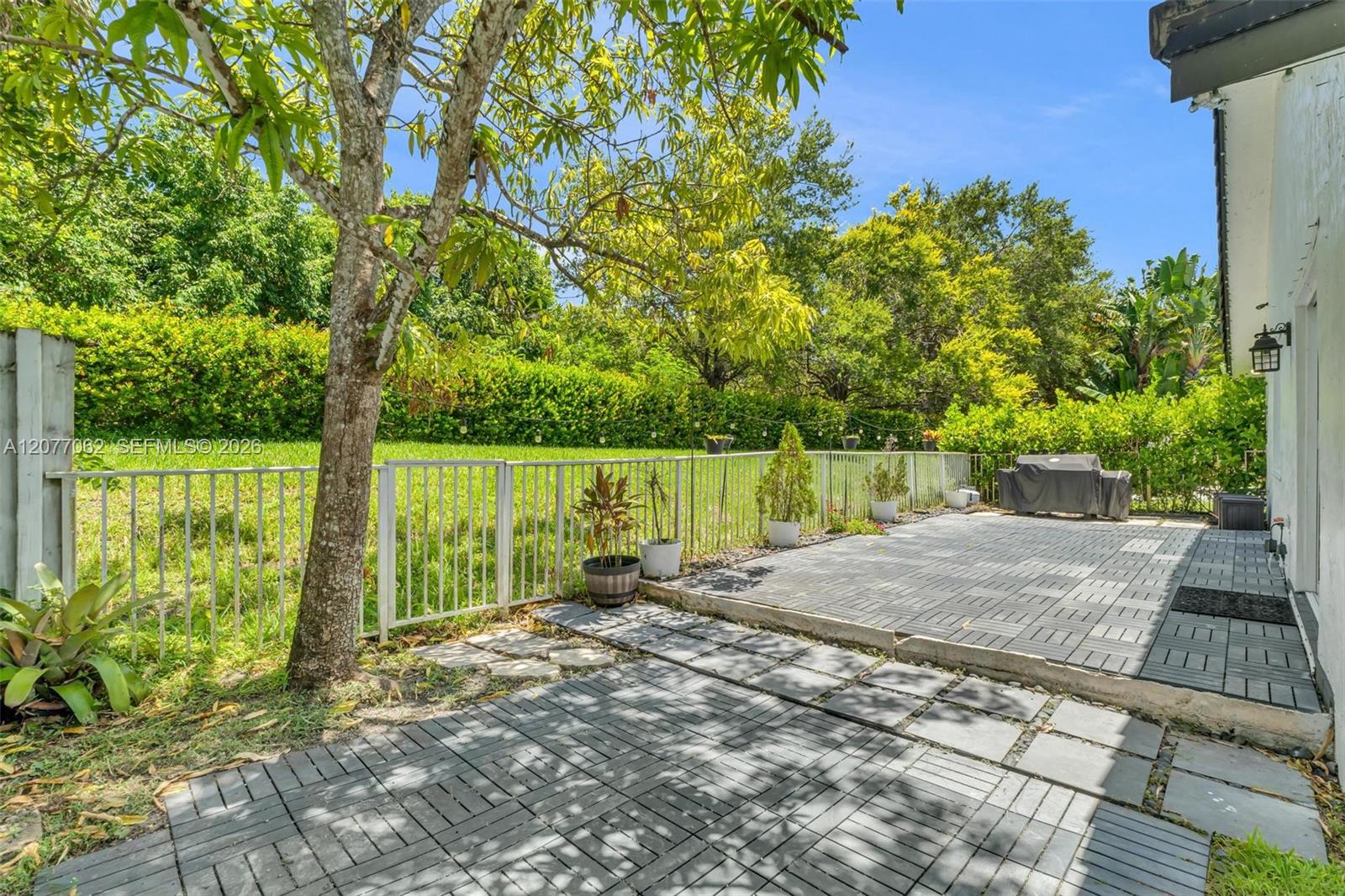 631 Sw 176th Avenue Property Photo 37