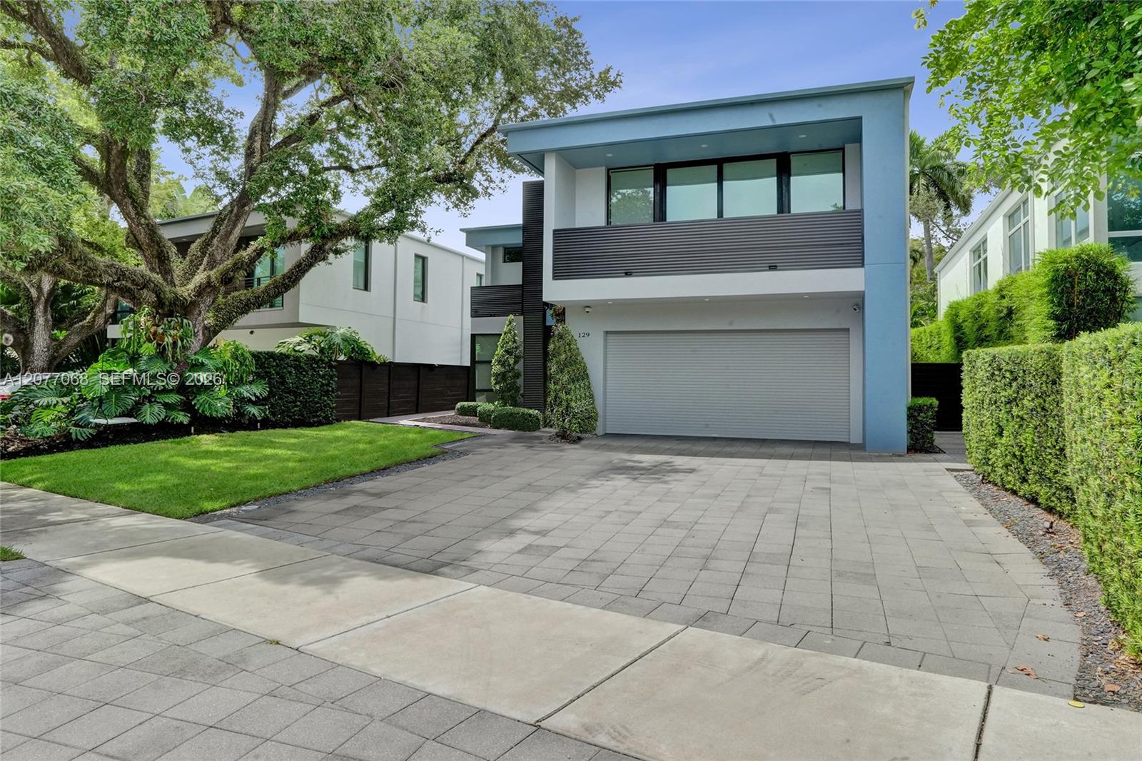 129 N Victoria Park Road Property Photo 6